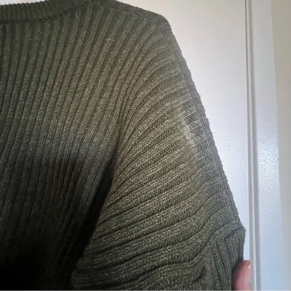 Urban outfitters green long sleeve crop top - Picture 5 of 9